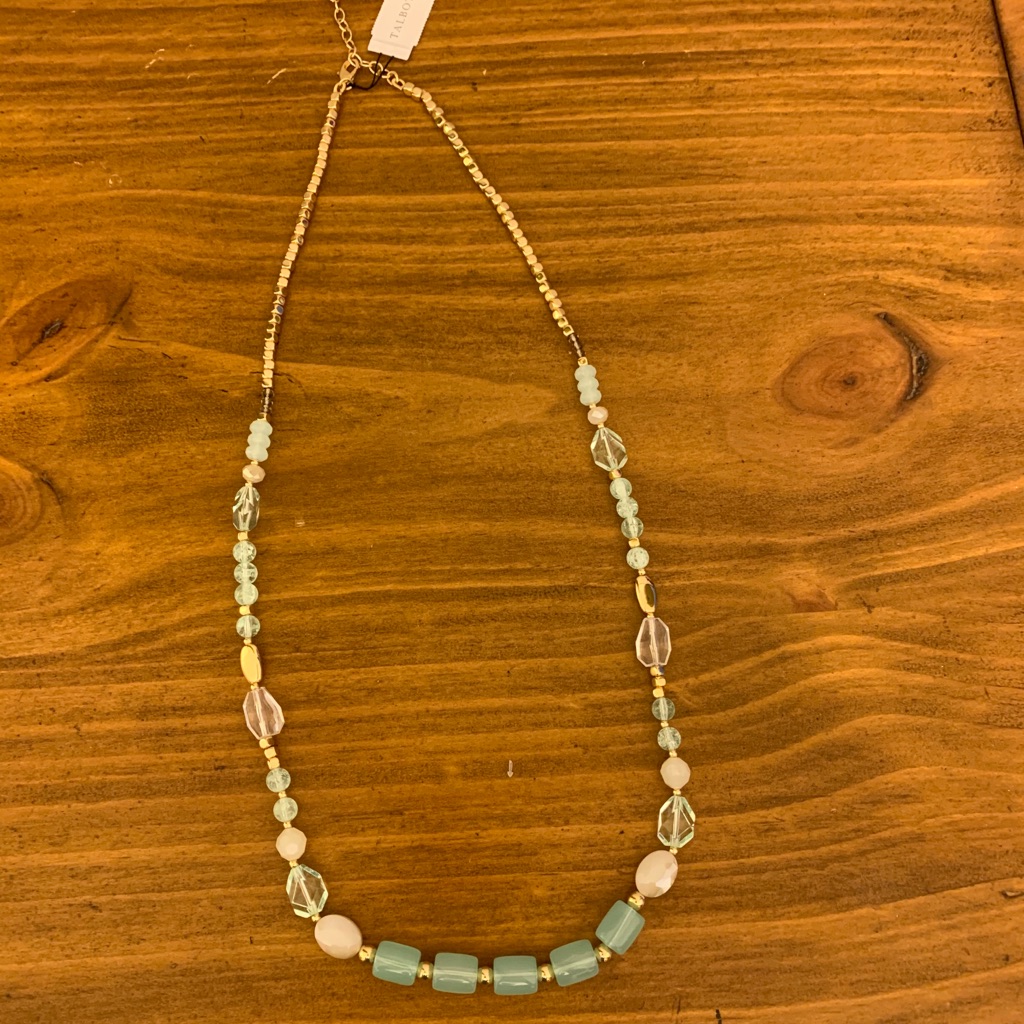 Talbots Beautiful Necklace 44$